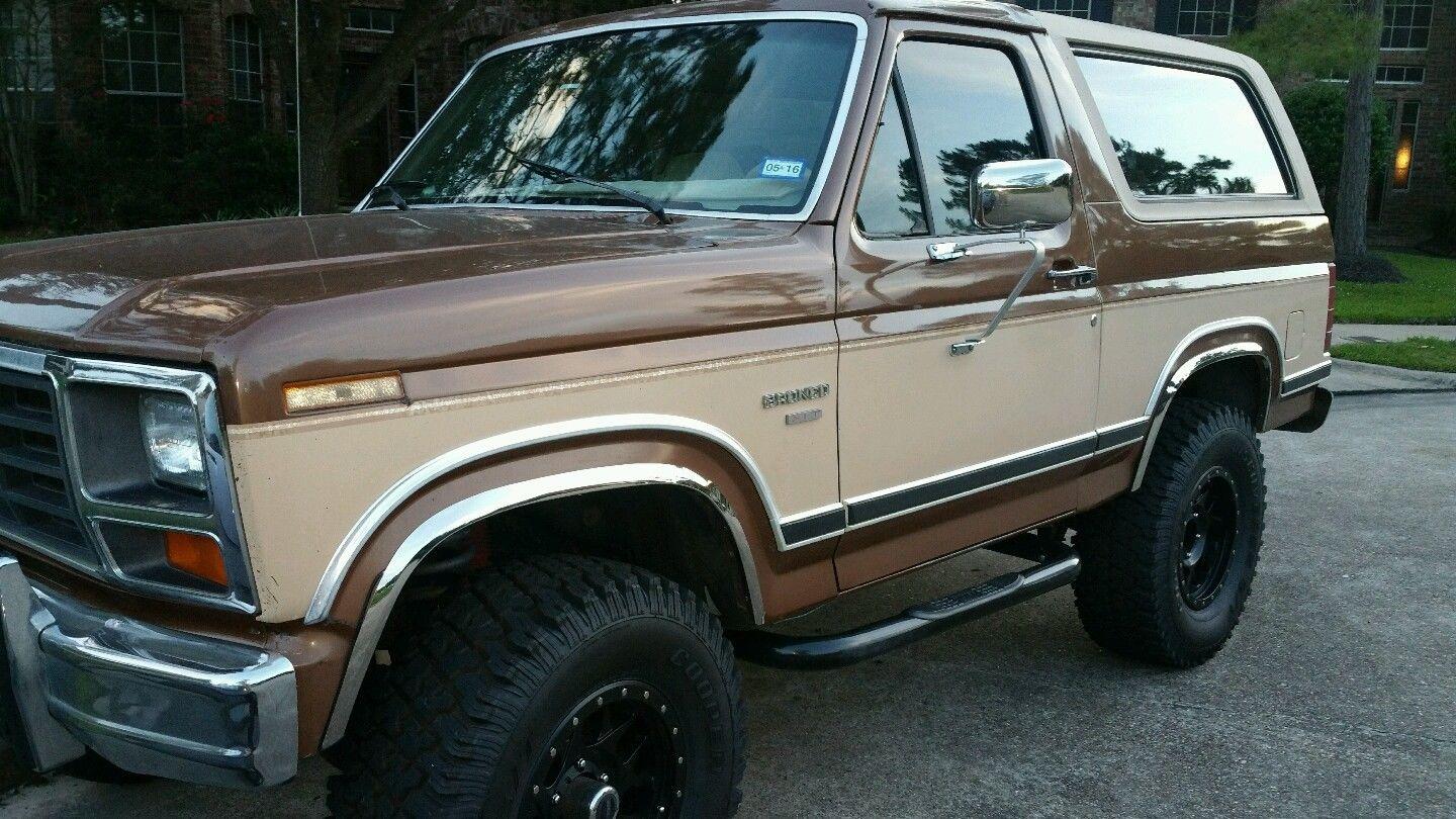 1986 Ford Bronco 4\u00d74 for sale