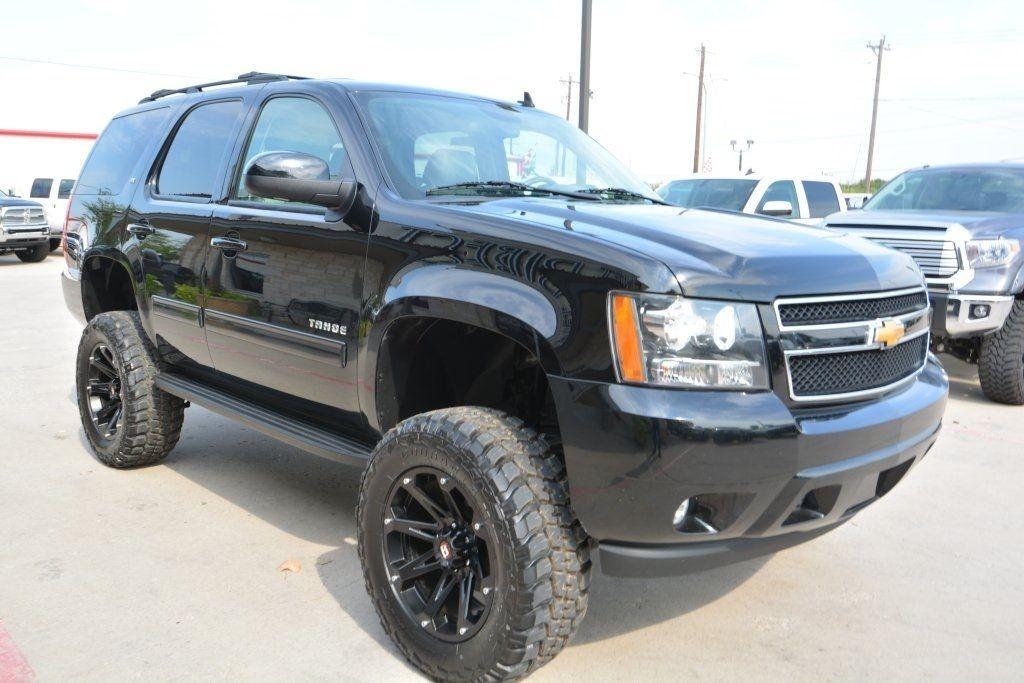 2012 Chevrolet Tahoe LT Lifted 4×4 SUV