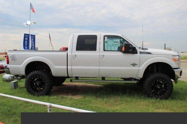 2016 Ford F 250 Lariat 6″ Lift & 22″ Wheels