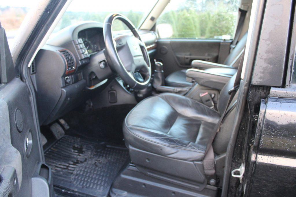 Well equipped 2003 Land Rover Discovery SE Sport Utility offroad