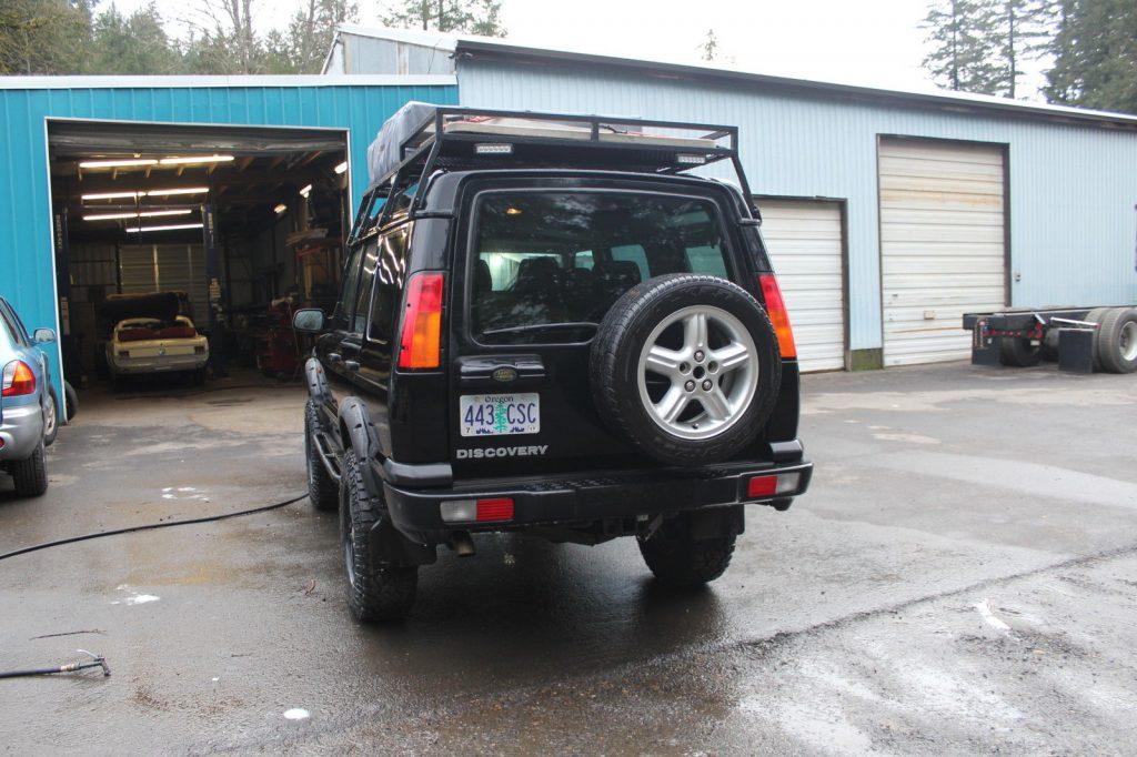 Well equipped 2003 Land Rover Discovery SE Sport Utility offroad