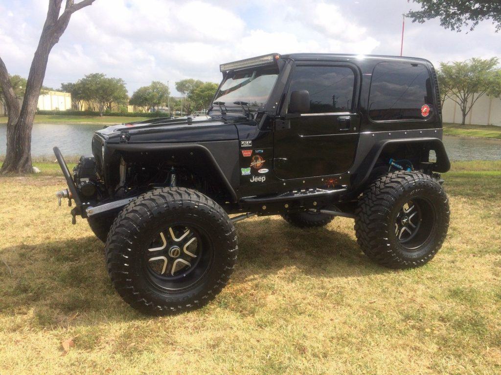 Excellent condition 1997 Jeep Wrangler offroad