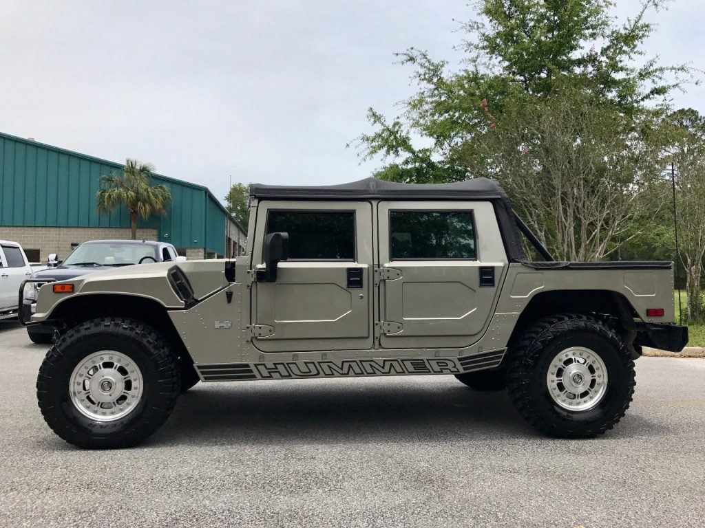 Low mileage 2002 Hummer H1 offroad