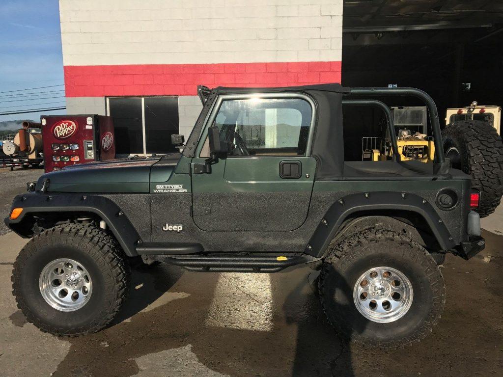 Soft top 2002 Jeep Wrangler offroad