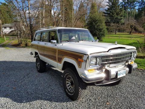 Vintage classic 1989 Jeep Wagoneer Grand offroad for sale