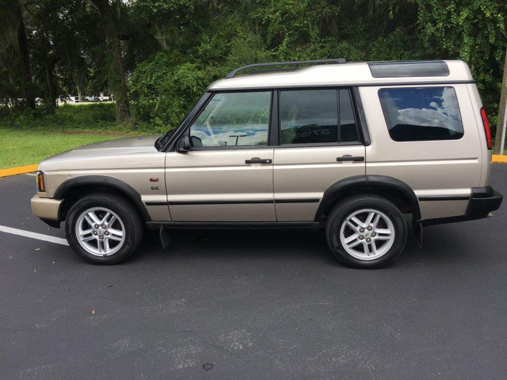 Very clean 2003 Land Rover Discovery SE offroad