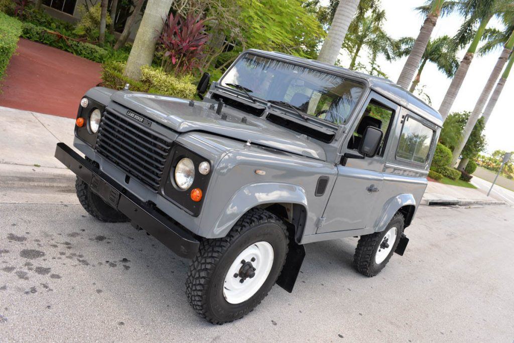 fully optioned 1987 Land Rover Defender 90 offroad