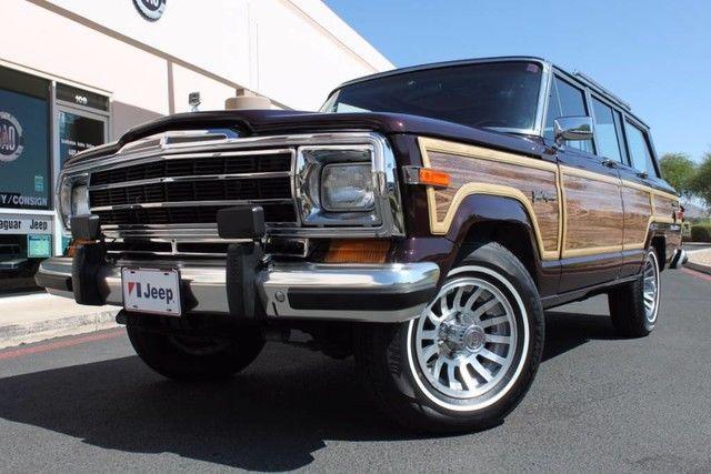 exceptionally clean 1989 Jeep Wagoneer Limited 4X4 offroad