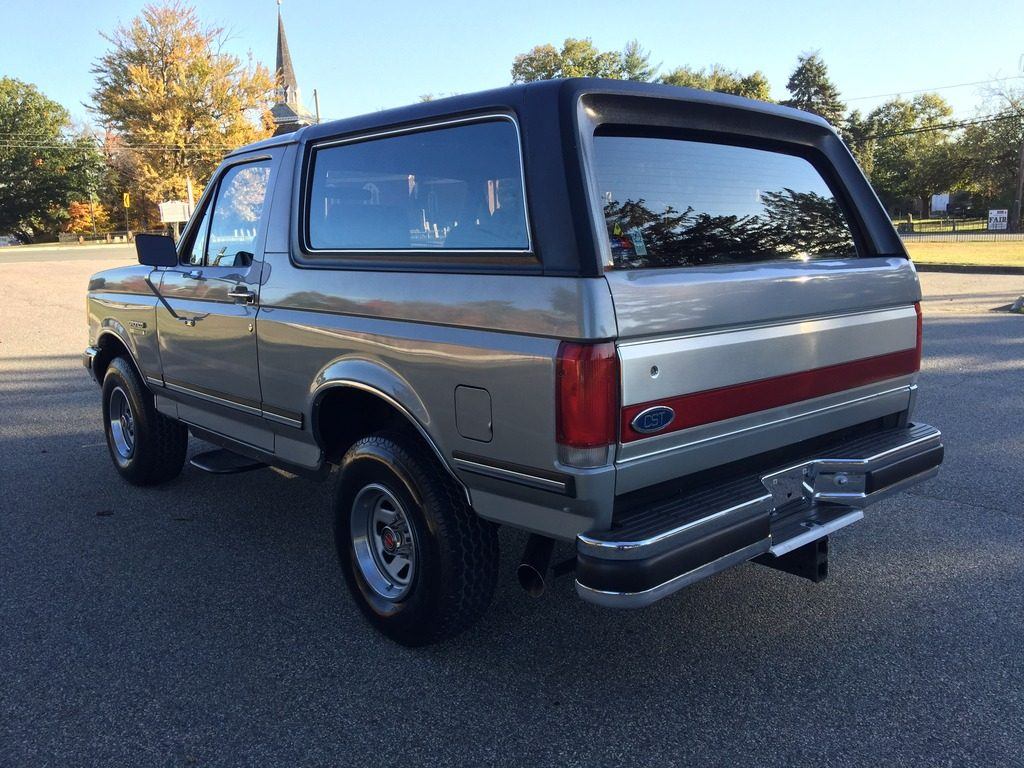 all original 1988 Ford Bronco offroad