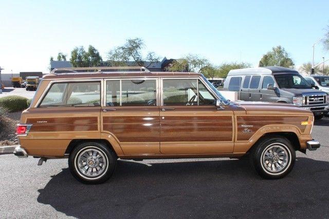 mint condition 1983 Jeep Wagoneer Limited 4X4 offroad