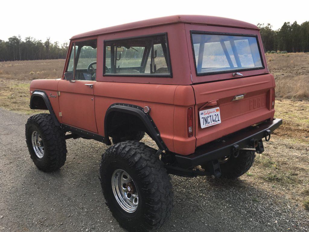 Professionally Built 1968 Ford Bronco offroad