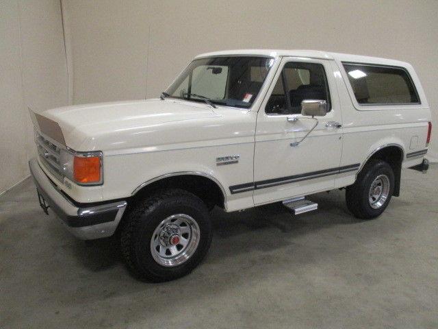 very nice 1988 Ford Bronco XLT offroad