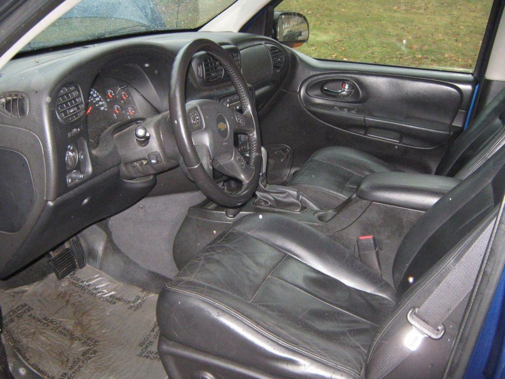 damaged 2005 Chevrolet Trail Blazer LT 4×4 offroad
