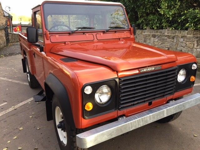 new paint 1985 Land Rover Defender 110 offroad