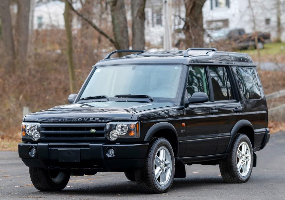 super clean 2003 Land Rover Discovery SE7 offroad