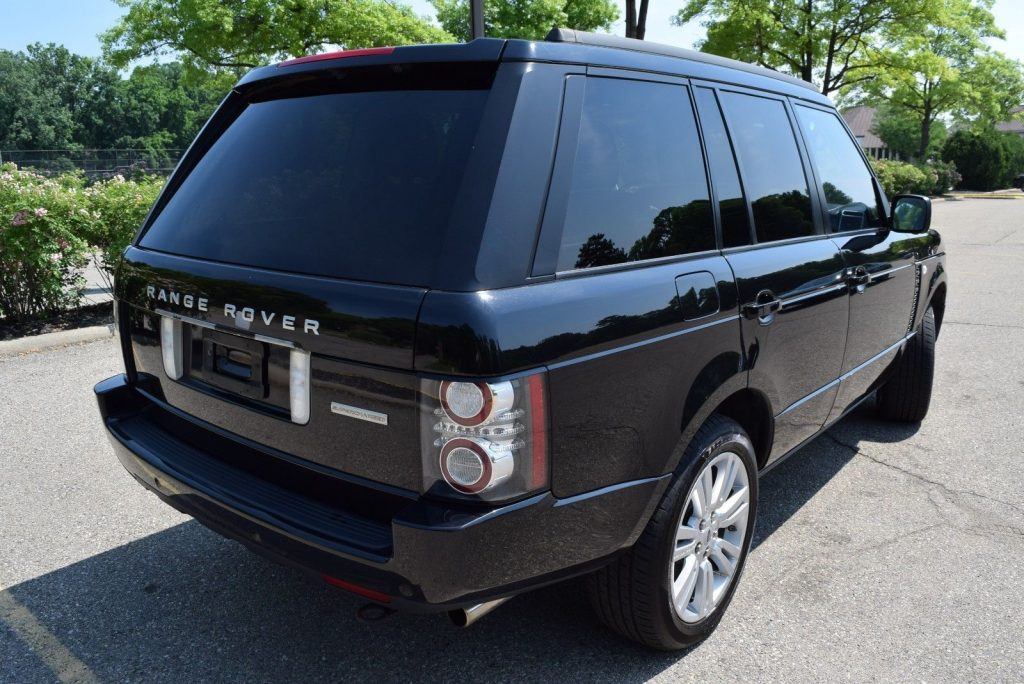 Loaded with all options 2012 Range Rover offroad