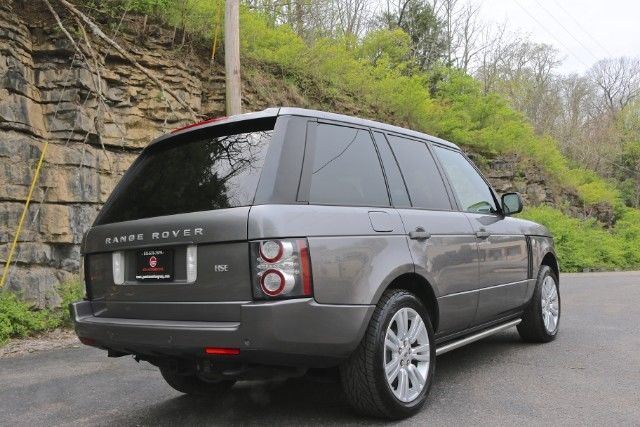 well equipped 2010 Land Rover Range Rover offroad