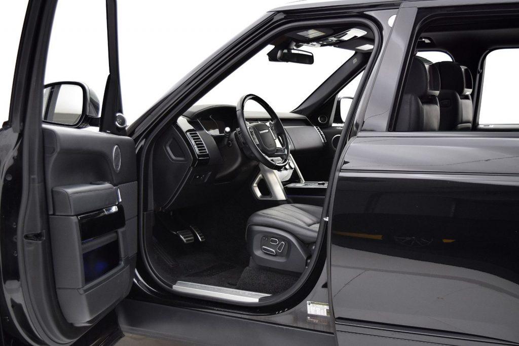 Ebony Edition 2014 Range Rover V8 Supercharged offroad