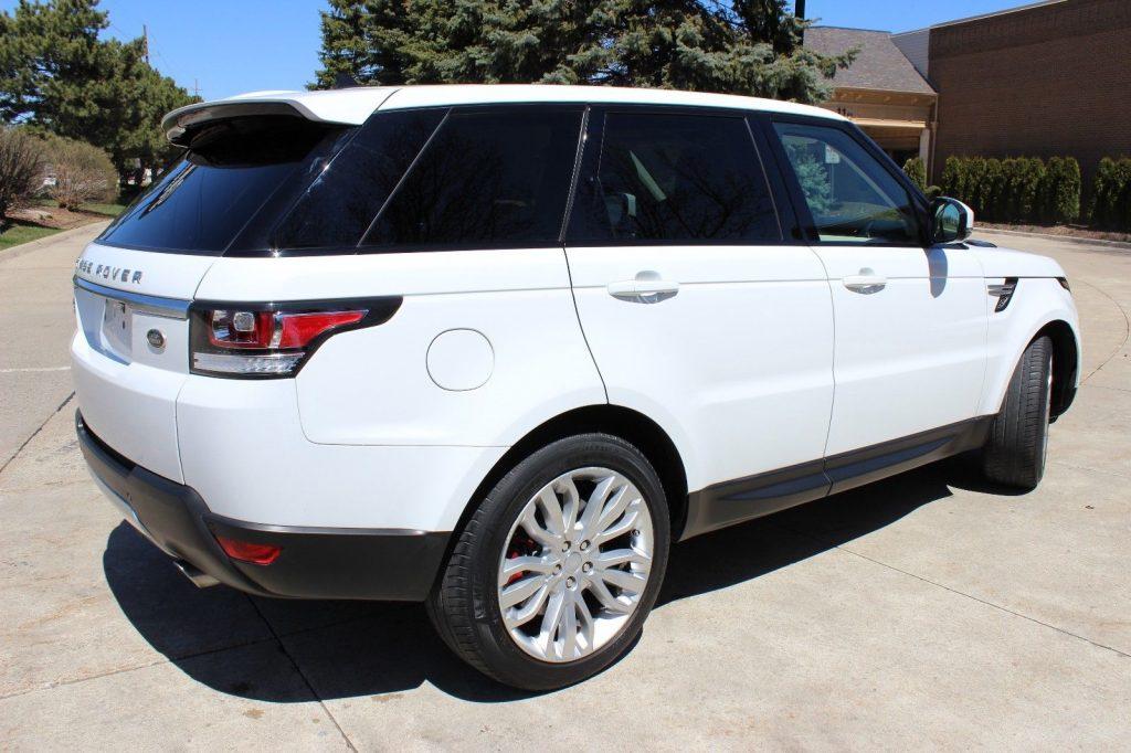 loaded with options 2015 Range Rover Sport offroad