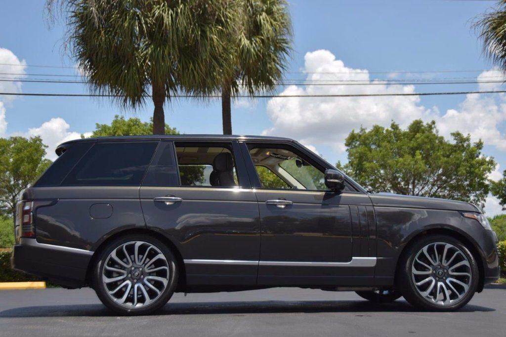 luxury package 2014 Range Rover 4WD offroad