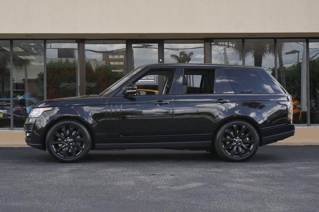 Supercharged 2016 Range Rover 4WD offroad