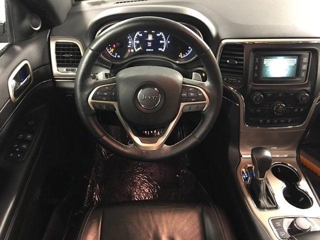 low miles 2017 Jeep Grand Cherokee Limited offroad
