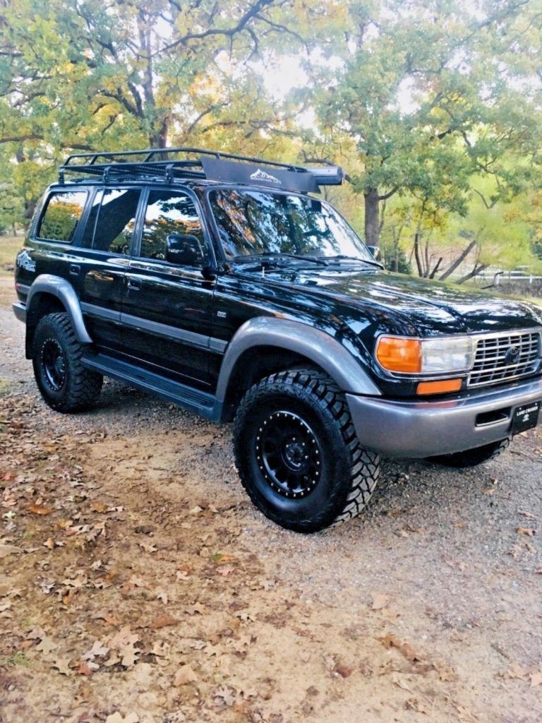 Loaded 1997 Toyota Land Cruiser offroad