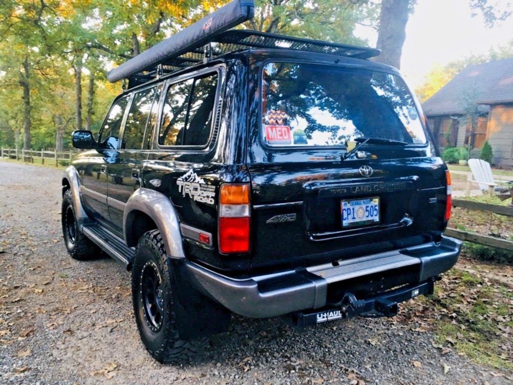 Loaded 1997 Toyota Land Cruiser offroad