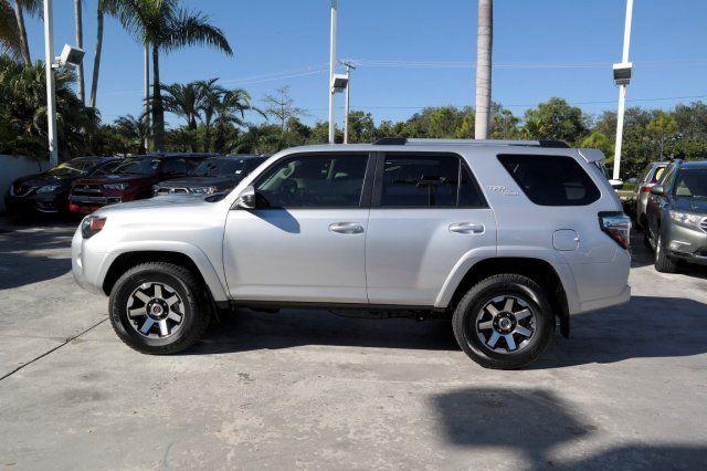 very low miles 2018 Toyota 4runner TRD Off Road