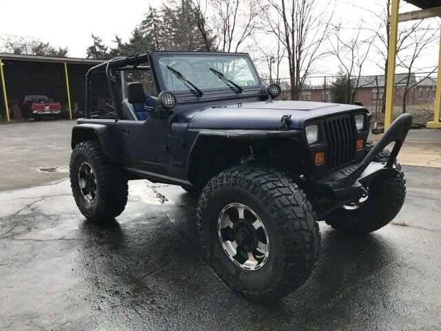 customized 1991 Jeep Wrangler offroad