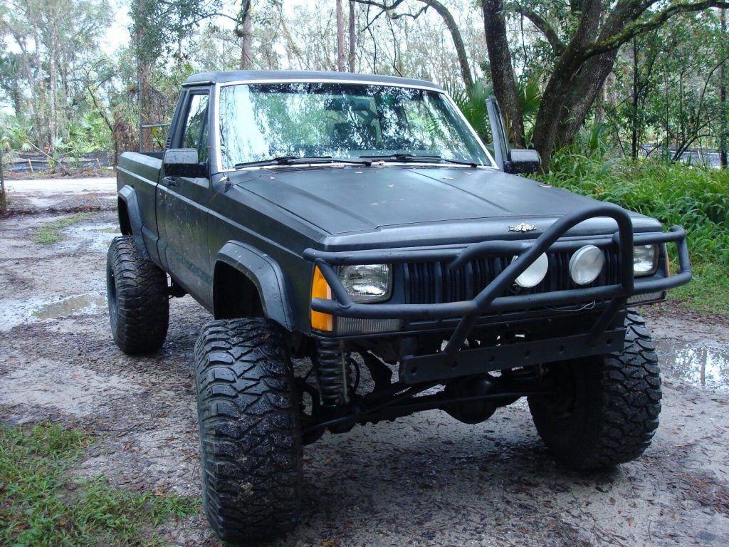 rare 1990 Jeep Comanche offroad