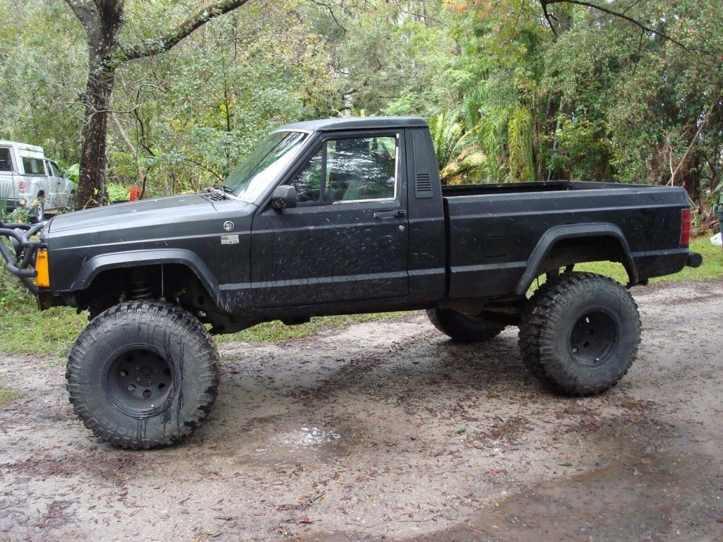 rare 1990 Jeep Comanche offroad