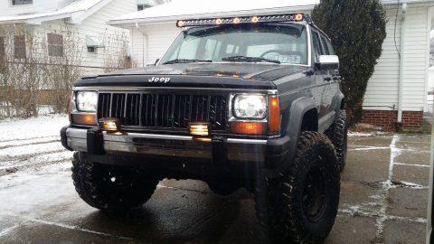 works perfect 1990 Jeep Cherokee Laredo offroad for sale