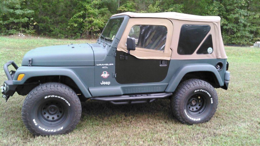new paint 1997 Jeep Wrangler offroad