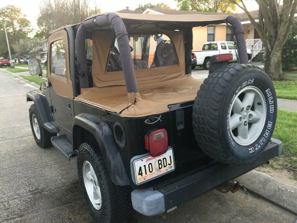 very nice 1999 Jeep Wrangler Soft top offroad