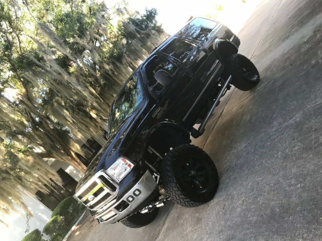 lifted 2005 Ford Excursion XLT offroad