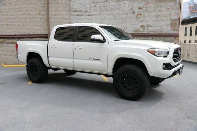 low miles 2016 Toyota Tacoma TRD Offroad