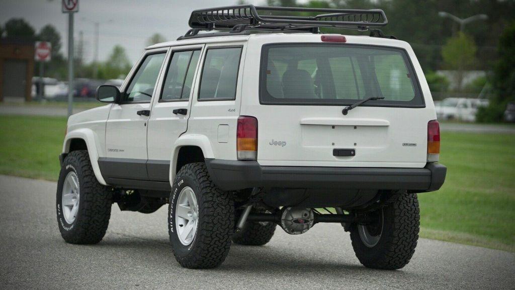 well serviced 2001 Jeep Cherokee Sport offroad