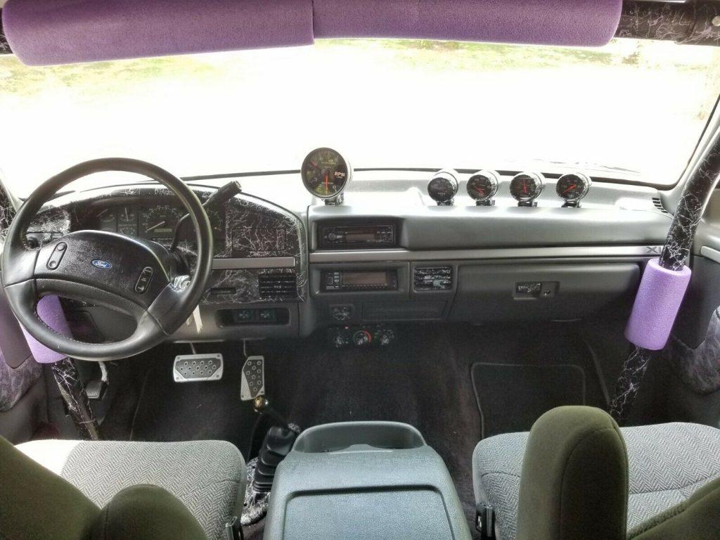 custom 1993 Ford Bronco XLT offroad