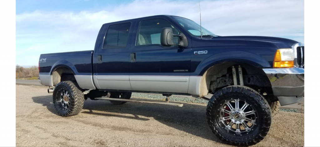 lifted 2001 Ford F 250 XLT offroad