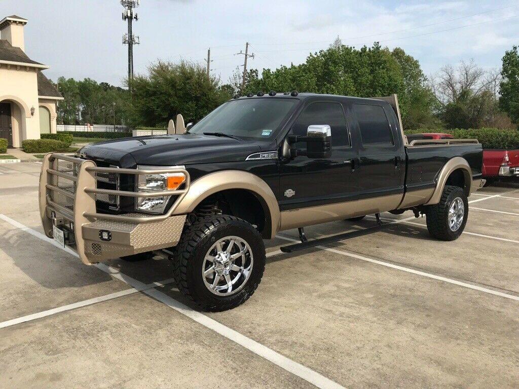 fully loaded 2014 Ford F 350 King Ranch offroad