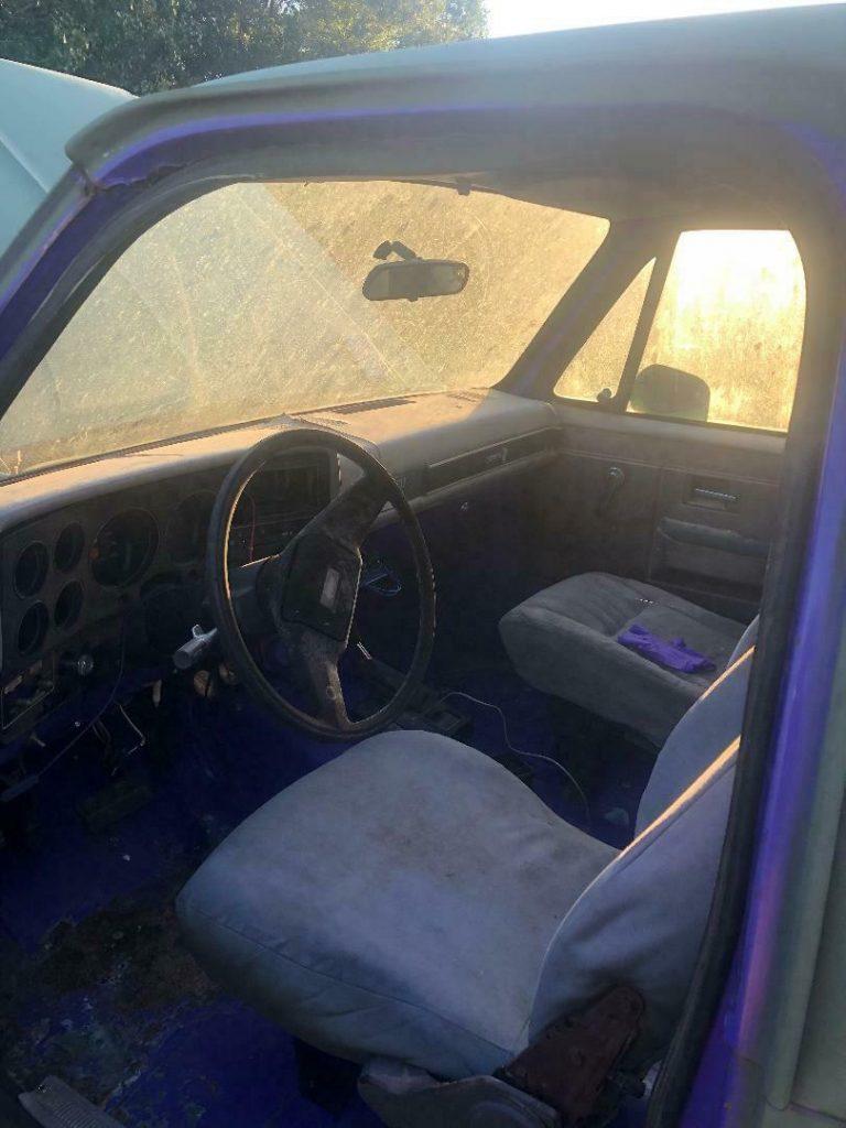 solid 1984 Chevrolet CUCV Blazer offroad