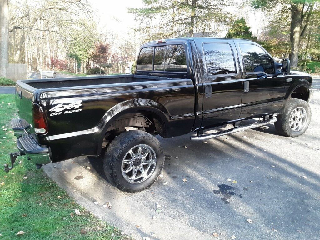 clean 2003 Ford F 250 Lariat offroad