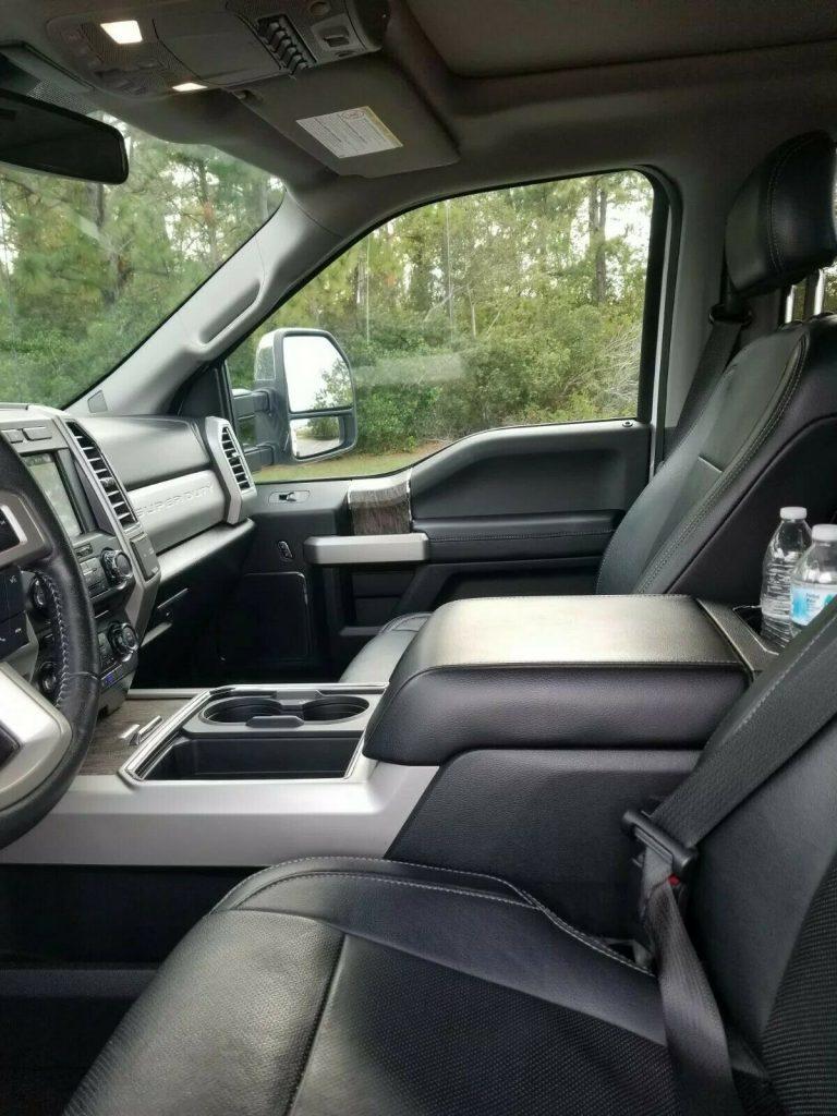 low miles 2017 Ford F 250 LARIAT offroad