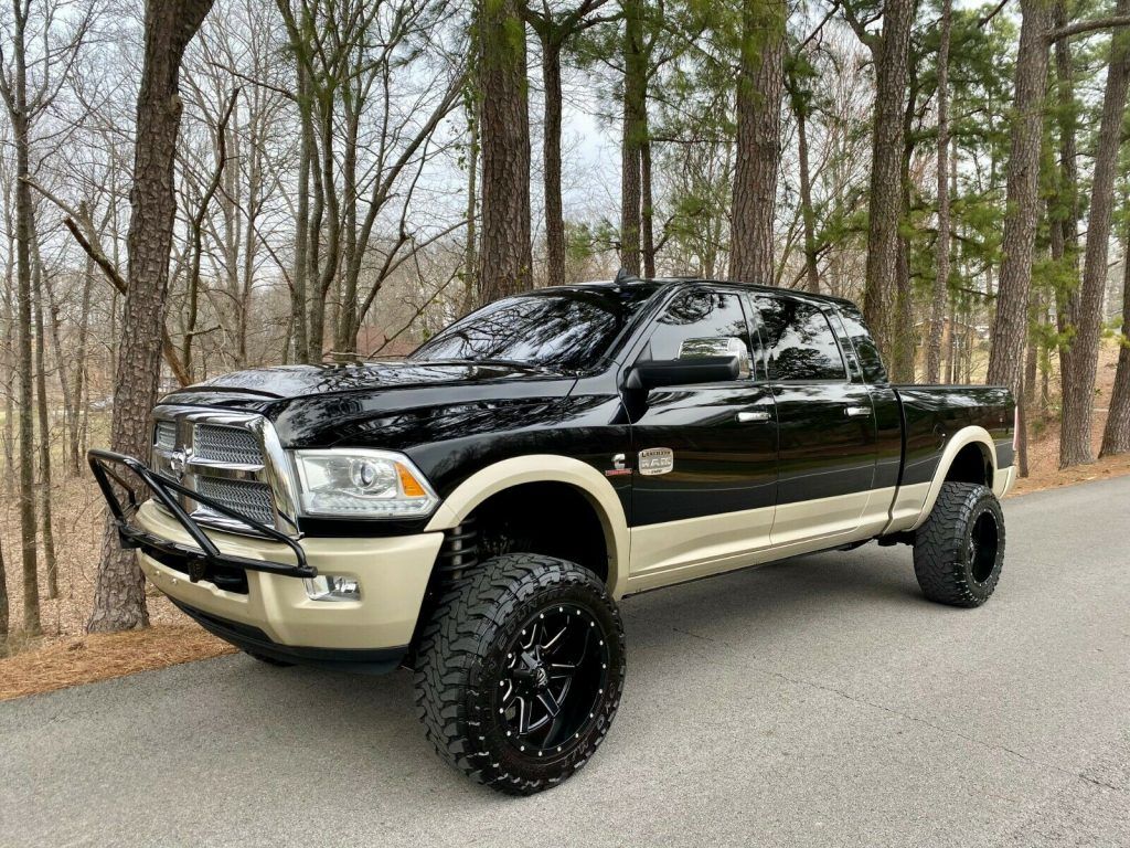 loaded with extras 2013 Dodge Ram 2500 Laramie Longhorn offroad