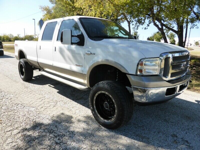 very nice 2006 Ford F 350 Crew Cab 172 King Ranch offroad