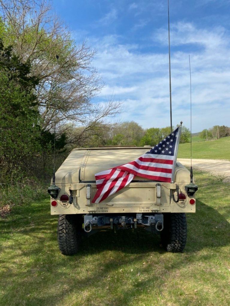 runs and drives 2001 AM General M1045a2 Hmmwv offroad