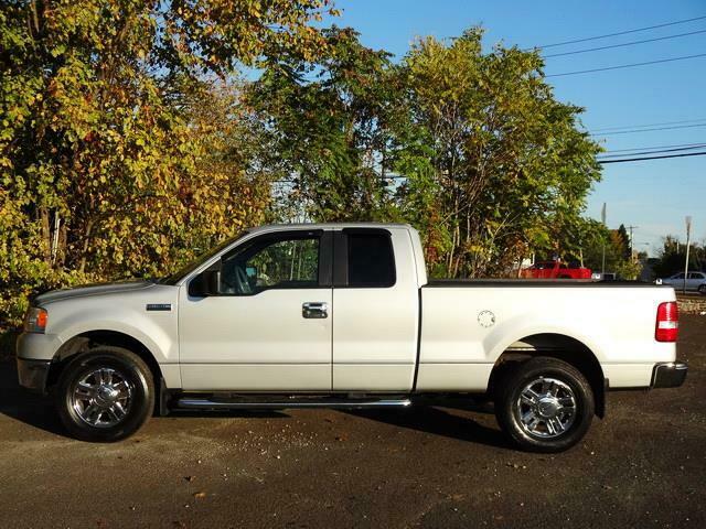 very clean 2007 Ford F 150 XLT offroad