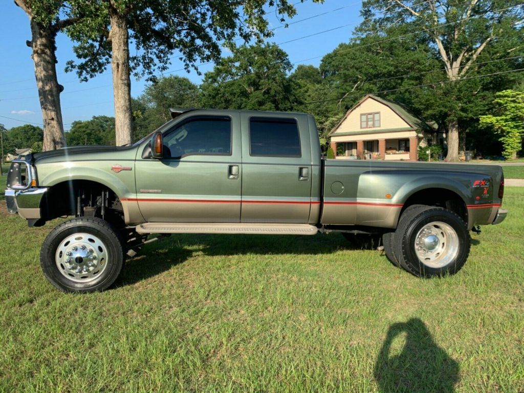 one of a kind 2003 Ford F 350 Harley Davidson offroad