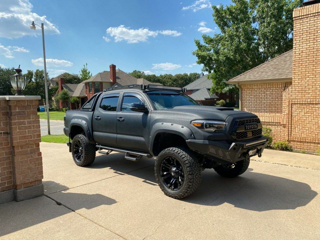 badass 2018 Toyota Tacoma Double CAB Limited offroad